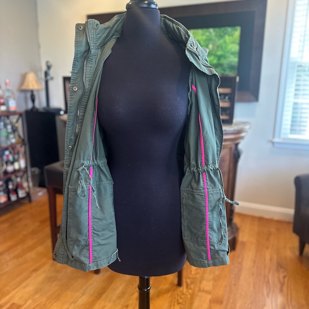 Market & Spruce Olive Vest - Picture 4 of 8